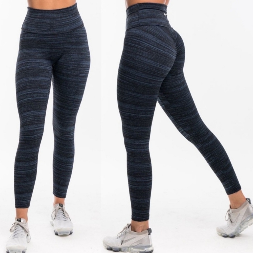 Echt Essentia Scrunch Legging